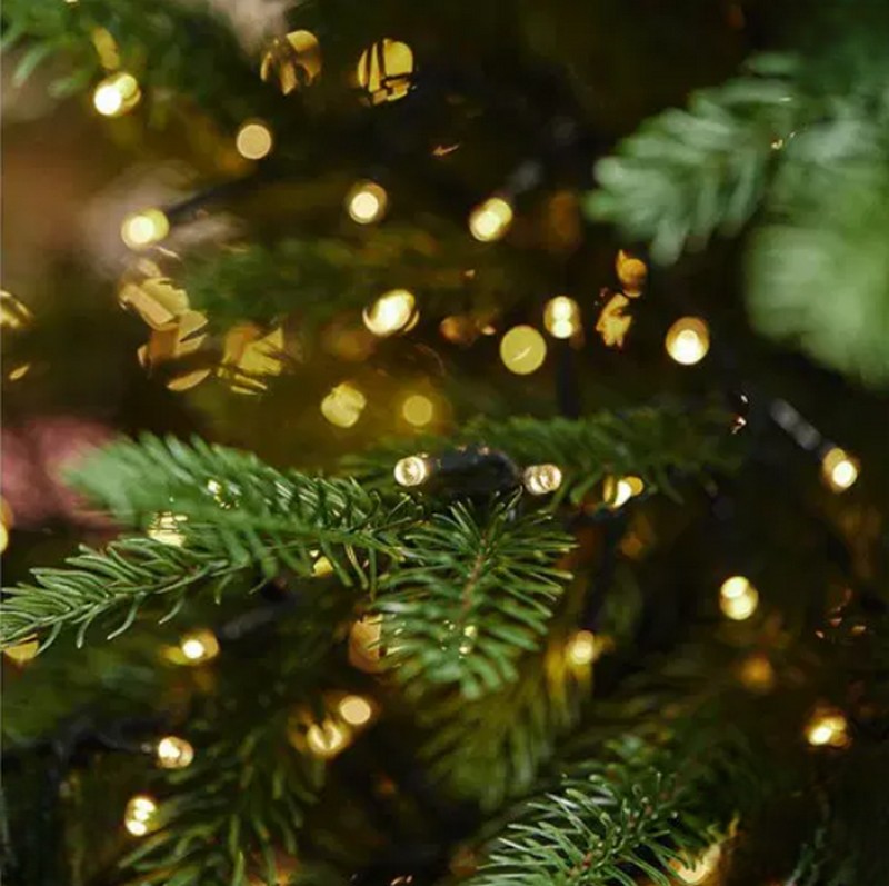 Albero di Natale alto 180 x 136 cm con 2664 rami e 3000 luci preinstallate